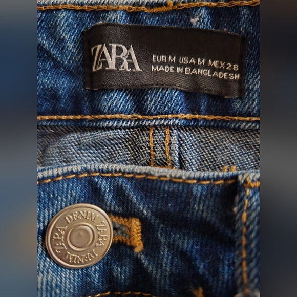 Zara Cutoff Jean Mini Skirt Women Size Medium Distressed Denim - Picture 3 of 5